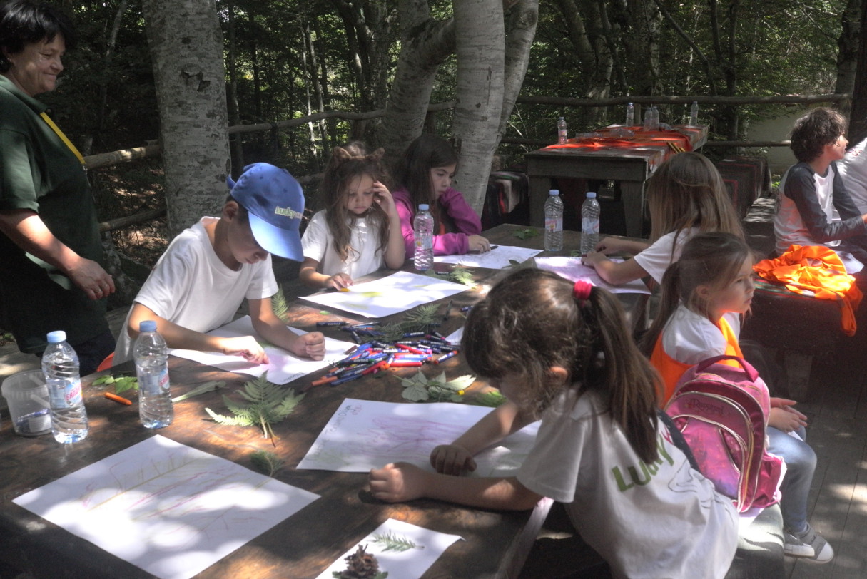 Children paint with outdoor pastels | Lucky Bansko Kids Camp